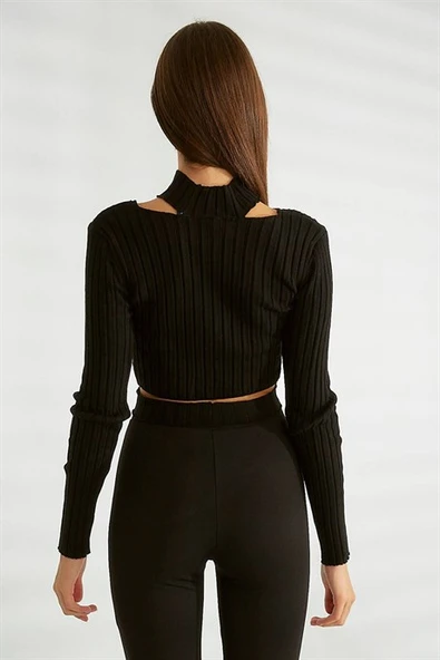 Omuz Dekolteli Dik Yaka Siyah  Triko 0078-2K3 - Resim 4