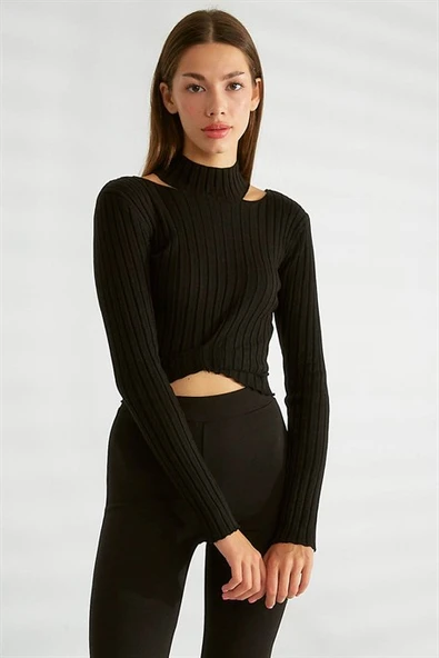 Omuz Dekolteli Dik Yaka Siyah  Triko 0078-2K3 ürün görseli