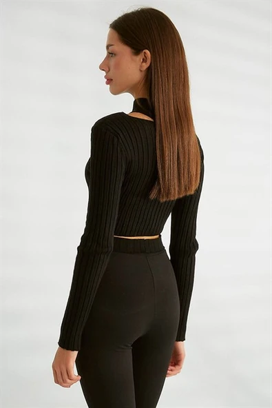 Omuz Dekolteli Dik Yaka Siyah  Triko 0078-2K3 - Resim 2