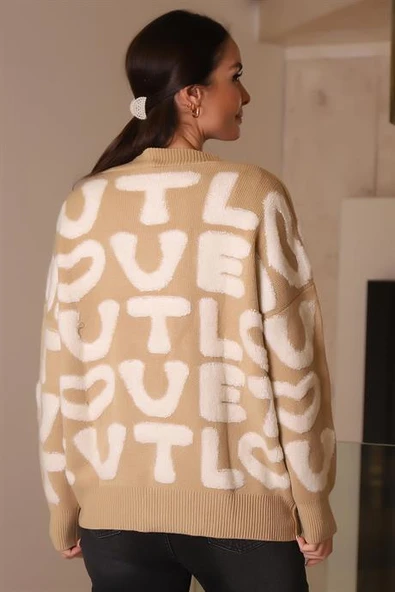 YAZI KABARTMALI DÜĞMELİ CAMEL  KADIN HIRKA 94067-2K4 - Resim 5