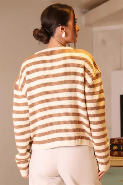 SIFIR YAKA ÇİZGİLİ CAMEL EKRU KADIN HIRKA 5181-2K4 - Resim 5