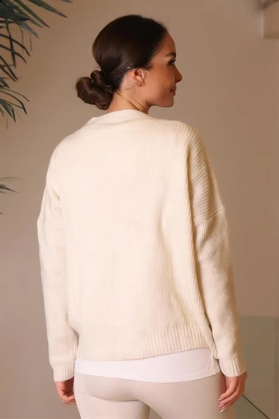 UZUN KOLLU DÜĞMELİ KREM KADIN HIRKA 190084-2K4 - Resim 5