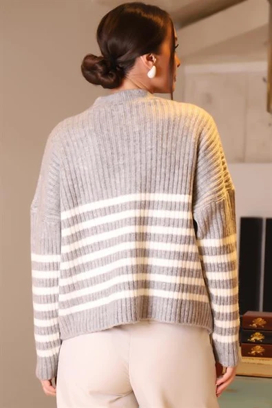 V YAKA DÜĞMELİ GRİ KADIN TRİKO HIRKA 94021-2K4 - Resim 5