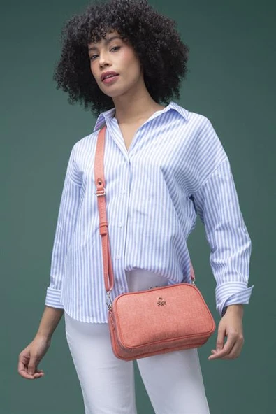 BENETTON MERCAN KADIN ÇAPRAZ ÇANTA1277-2Y4 ürün görseli