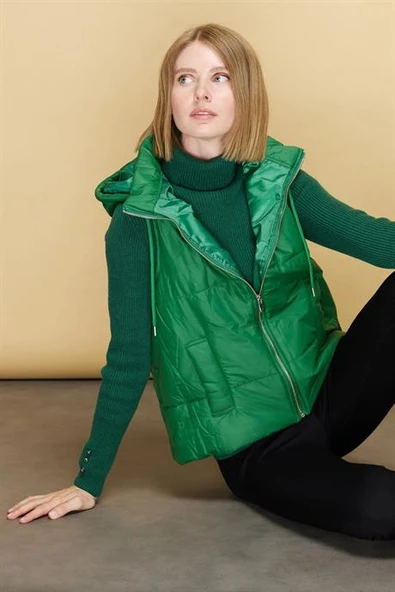 KAPÜŞONLU KISA BENETTON KADIN YELEK 23409-2K5 - 1