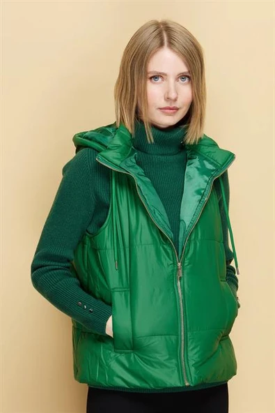 KAPÜŞONLU KISA BENETTON KADIN YELEK 23409-2K5 - 4