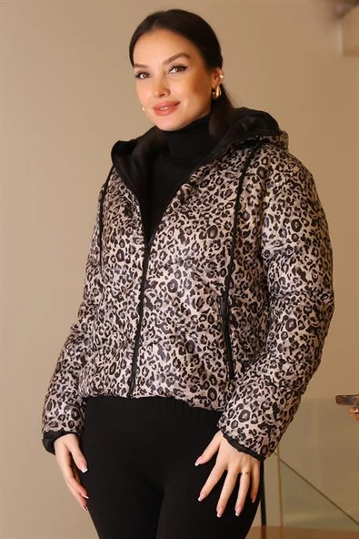 KAPÜŞONLU LEOPAR DESENLİ BEJ KADIN KABAN  180-2K5 - 3