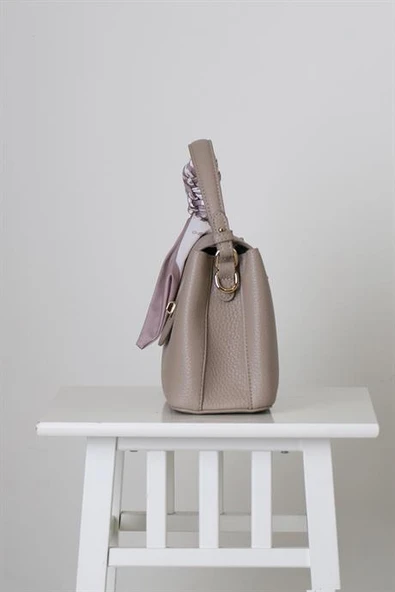 AKSESUARLI GRİ DERİ KADIN ÇANTA  2353-2Y5 - Resim 2