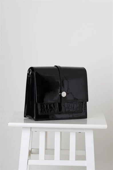 SİYAH RUGAN METAL DETAYLI KADIN KOL ÇANTASI  26775-2K5 ürün görseli