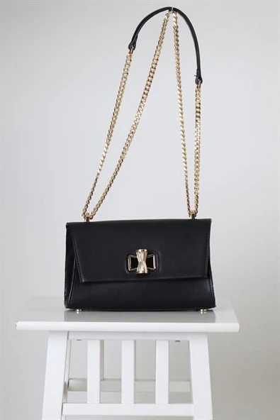 ZİNCİRLİ SİYAH KADIN KOL ÇANTASI 7291-2K4