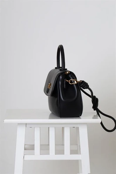 DERİ KISA SAPLI  SİYAH KADIN EL ÇANTASI 2258-2K5 - Resim 2