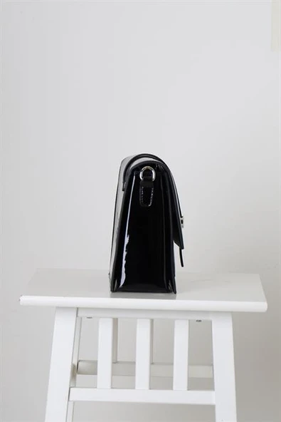 SİYAH RUGAN METAL DETAYLI KADIN KOL ÇANTASI  26775-2K5 - Resim 2