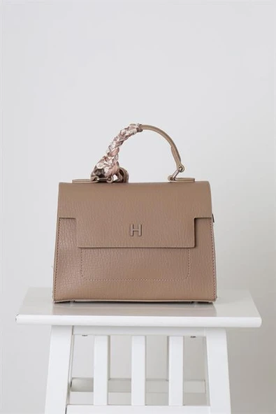 VİZON DERİ KADIN EL ÇANTASI  26760-2K5 ürün görseli