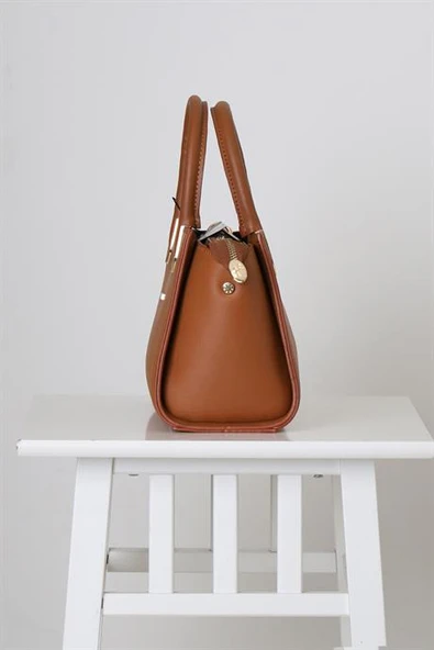 KULPLARI METAL TABA KADIN EL ÇANTASI  1407-2K5 - Resim 2