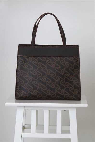 ZİNCİR BASKILI KAHVE KADIN EL ÇANTASI  24527-2K5 - Resim 3