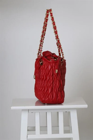 ZİNCİRLİ KIRMIZI KADIN KOL ÇANTASI 2392007-2Y4 - 2