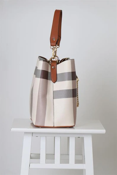 ZİNCİR DETAYLI ASKILI KREM KADIN ÇANTA 967-M48-2Y4 - 2