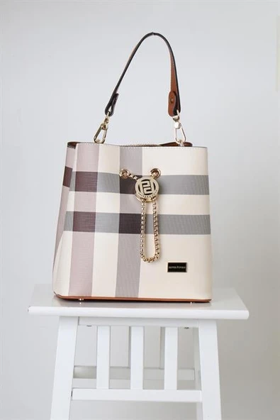 ZİNCİR DETAYLI ASKILI KREM KADIN ÇANTA 967-M48-2Y4