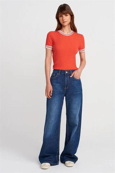 BİSİKLET YAKA İNCE ÇİZGİLİ TRİKO KIRMIZI EKRU KADIN BLUZ 10765-2Y5 - 2