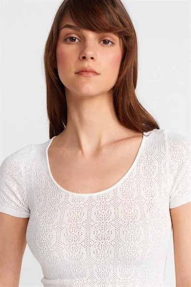 KISA KOLLU DANTEL DOKULU EKRU KADIN BLUZ 10755-2Y5 - 3