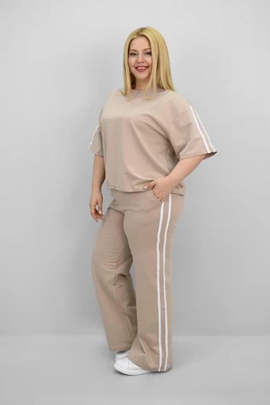 Kadın Büyük Beden Şerit ve Bel Büzgü Detaylı Kısa Kollu Eşofman Takımı 8197-25 - 12