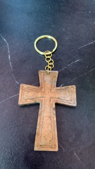 Kahverengi Gold Renkli Haç ve Kılıç Şekil Gold Aksesuarlı Anahtarlık El Yapımı Epoksi Hediyelik MDL1 - Resim 7