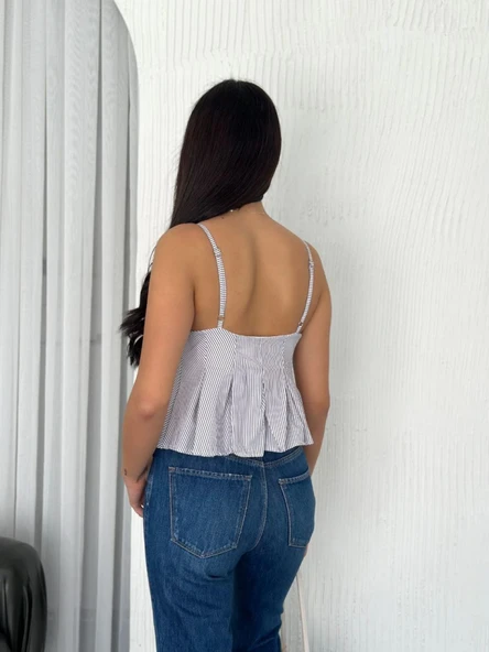 Askılı Dekolte Deraylı Crop - Beyaz - 3