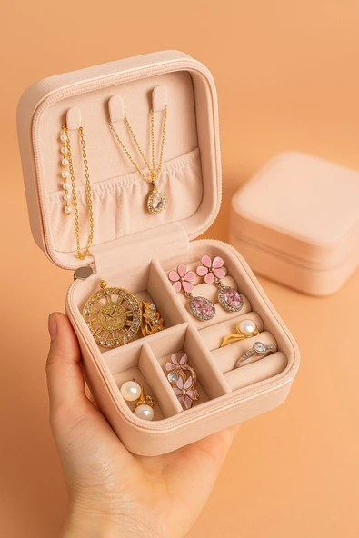 Mini Takı Kutusu Seyahat Tipi Mücevher Çantası Kolye Yüzük Küpe Organizer Takı Düzenleyici Beyaz - 6