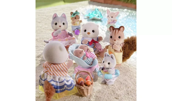 Adore Oyuncak Sylvanian Families Samur Ailesi 5803 - 6