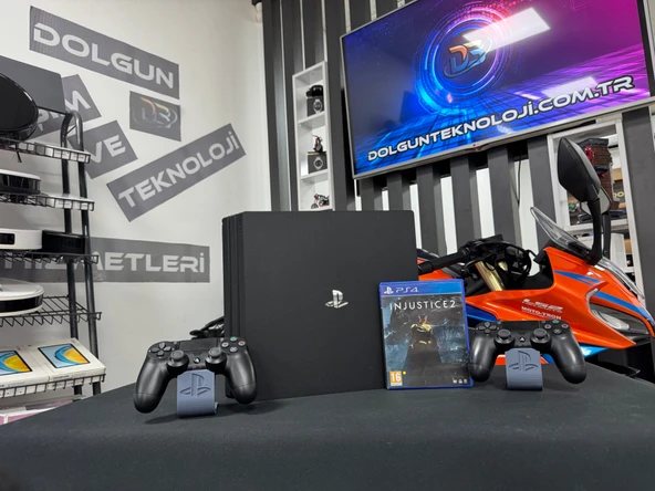 PlayStation 4 Pro 1TB Çift Kol + İnjustice 2 Oyun CD’si (İKİNCİ EL)