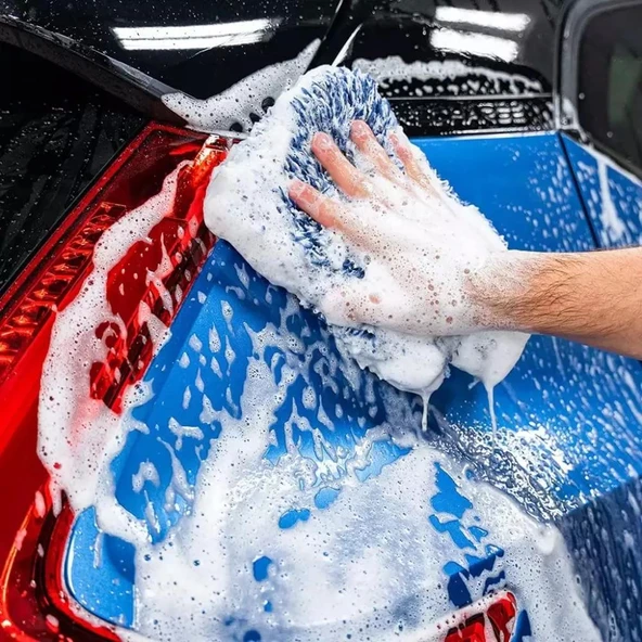 GYEON Q²M Bathe+ Plus Seramik Bazlı PH Nötr Cilalı Oto Şampuanı 500 ml -Su İtici Araç Yıkama Köpüğü - 2