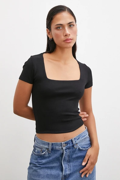 Kare Yaka T-shirt Siyah - 1