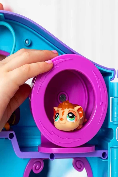 Minişlerin Renkli Dünyası: Littlest Pet Shop Delüks Oyun Seti ile Tanışın! - 4