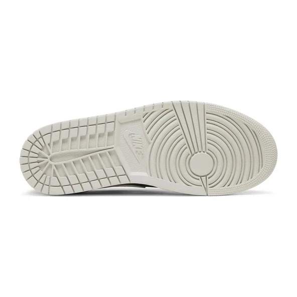 Air Jordan 1 Retro Low OG Black Cement - 5