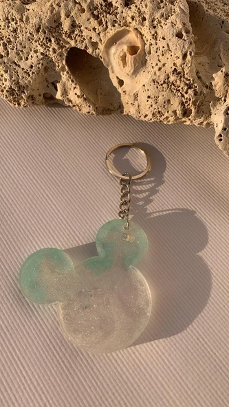 Mavi Renk ve Gümüş Glitter Mickey Mouse Gümüş Aksesuarlı Anahtarlık El Yapımı Epoksi Hediyelik - Resim 4