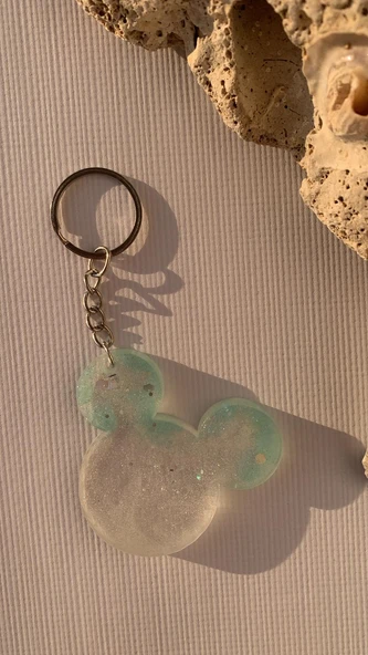 Mavi Renk ve Gümüş Glitter Mickey Mouse Gümüş Aksesuarlı Anahtarlık El Yapımı Epoksi Hediyelik - Resim 6