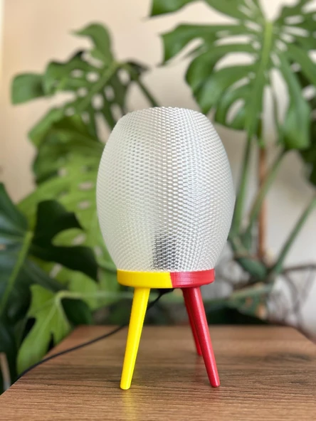 Modern Tasarıma Sahip Masa Lambası - 4