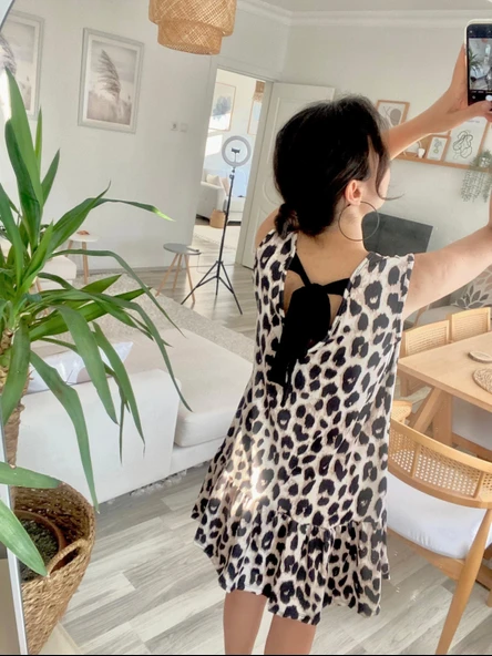 Kadın Kolsuz Sırttan Bağlamalı Fırfırlı Leopar Desenli Süprem Elbise - 12
