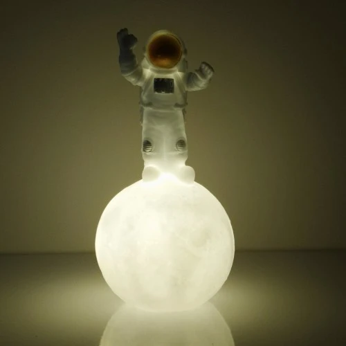 Astronot Şekilli Gece Ve Masa Lambası - 3