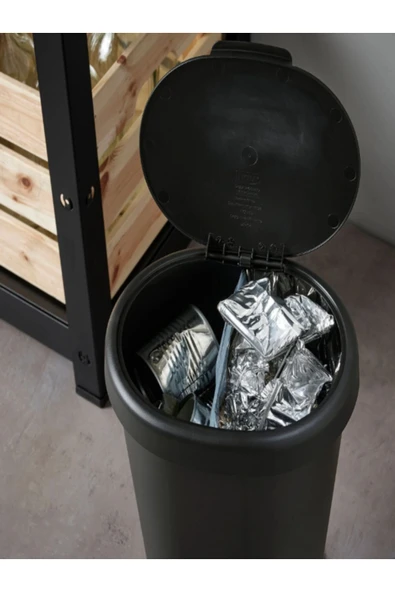 IKEA Banyo Hölass Plastik Çöp Kutusu - Siyah - 8 Lt 8 L Siyah 14 cm Plastik