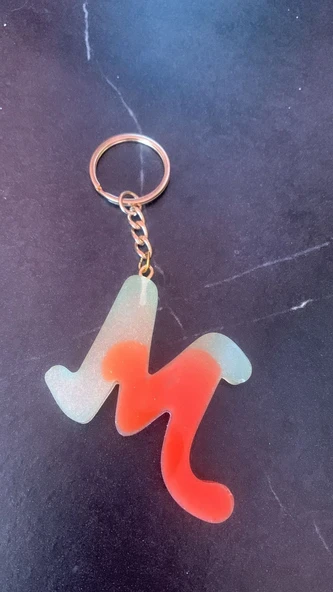 Rengarenk M Harf Şekilli Gold Aksesuarlı Anahtarlık Epoksi El Yapımı Hediyelik - 4