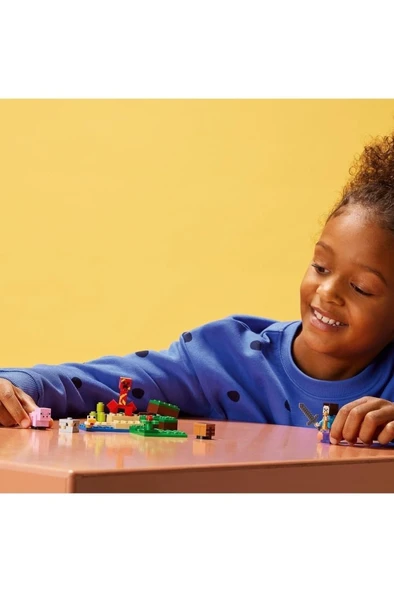 LEGO ® Minecraft® Creeper™ Pususu 21177 Yapım Seti (72 Parça)