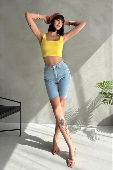 Dizüstü Dikişsiz Düz Kesim Denim Şort - 2