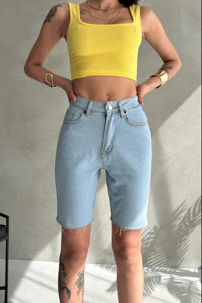 Dizüstü Dikişsiz Düz Kesim Denim Şort