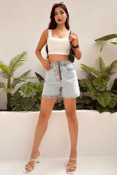 Kadın Düğme Detaylı Fermuar Kapamalı Denim Mini Şort - 4