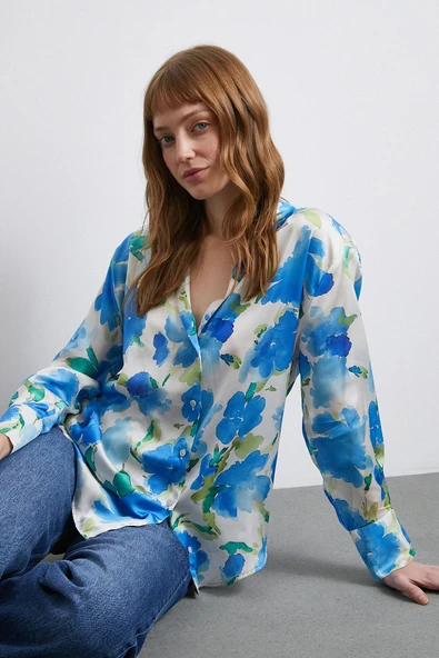 Çok Renkli Çiçek Desenli Gömlek Lacivert ürün görseli