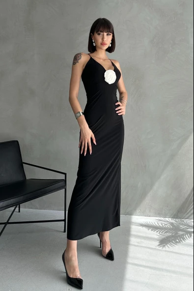 Çiçek Detaylı Siyah Yazlık Uzun Elbise