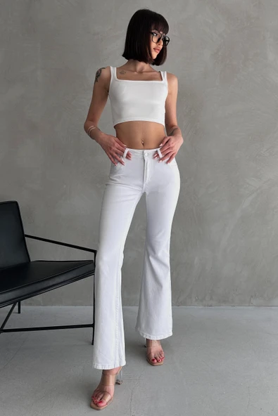 Beyaz Likralı Cepli İspanyol Paça Denim Jean - 4