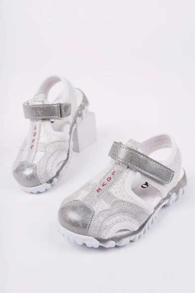 Papuçcity Arzen 03226 Ortopedik Önü Kapalı Kız Çocuk Sandalet