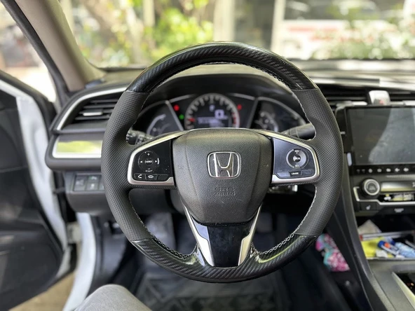 Honda Civic Fc5 Araca Özel Direksiyon Kılıfı ORJİNAL DERİSİ SÖKÜLEREK YAPILACAKTIR ürün görseli
